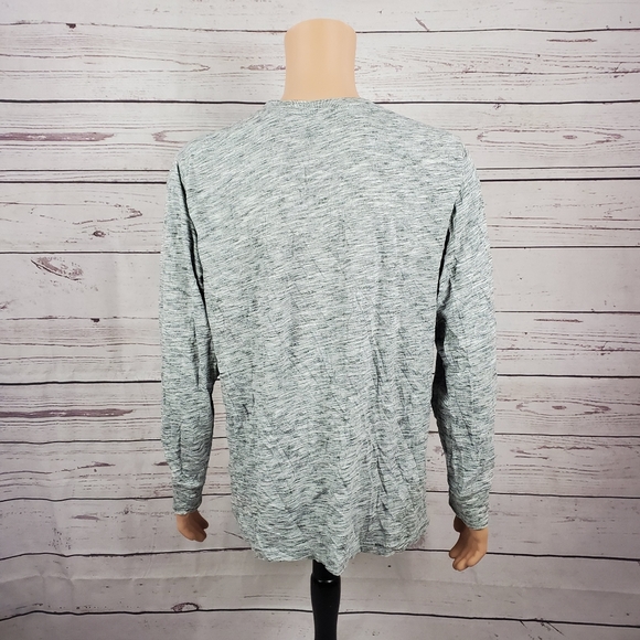 old navy mens xl gray shirt ( 5 for $20 ) - Picture 5 of 7